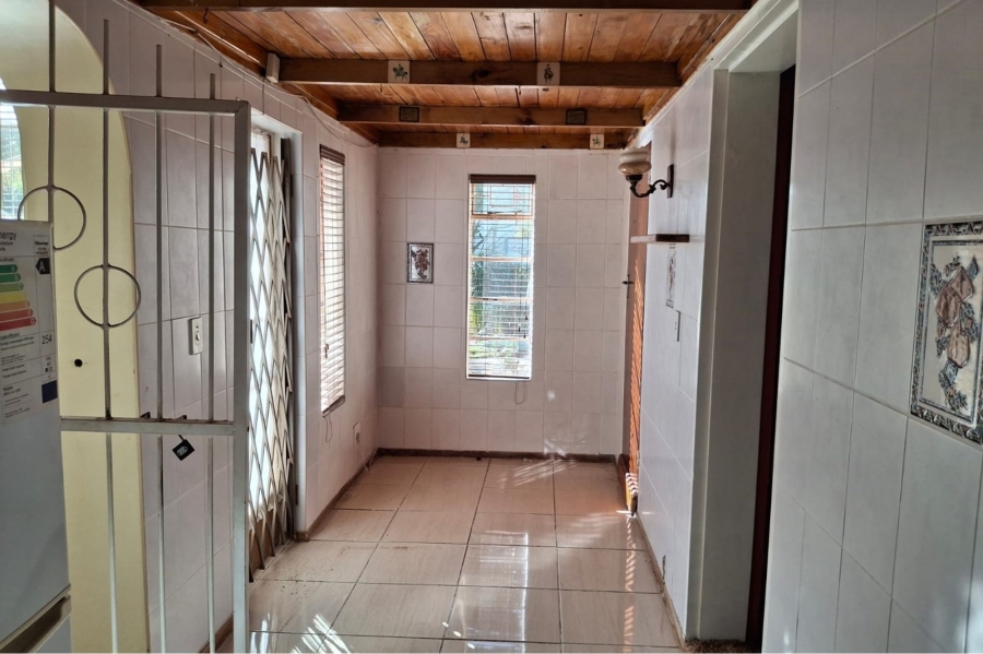 4 Bedroom Property for Sale in Kabega Park Eastern Cape